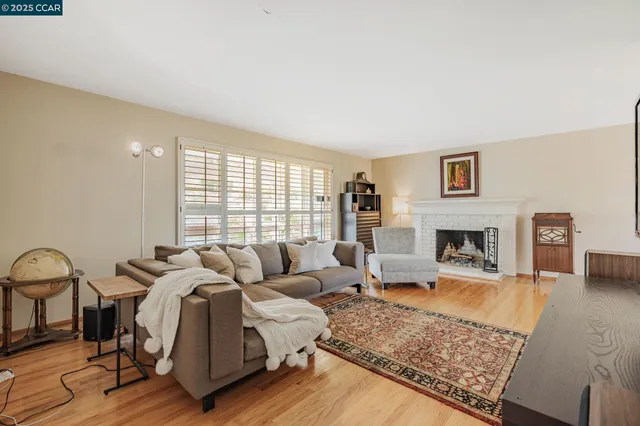 $1,399,000 | 92 Gaywood Place, Moraga, CA 94556