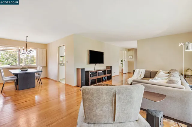 $1,399,000 | 92 Gaywood Place, Moraga, CA 94556