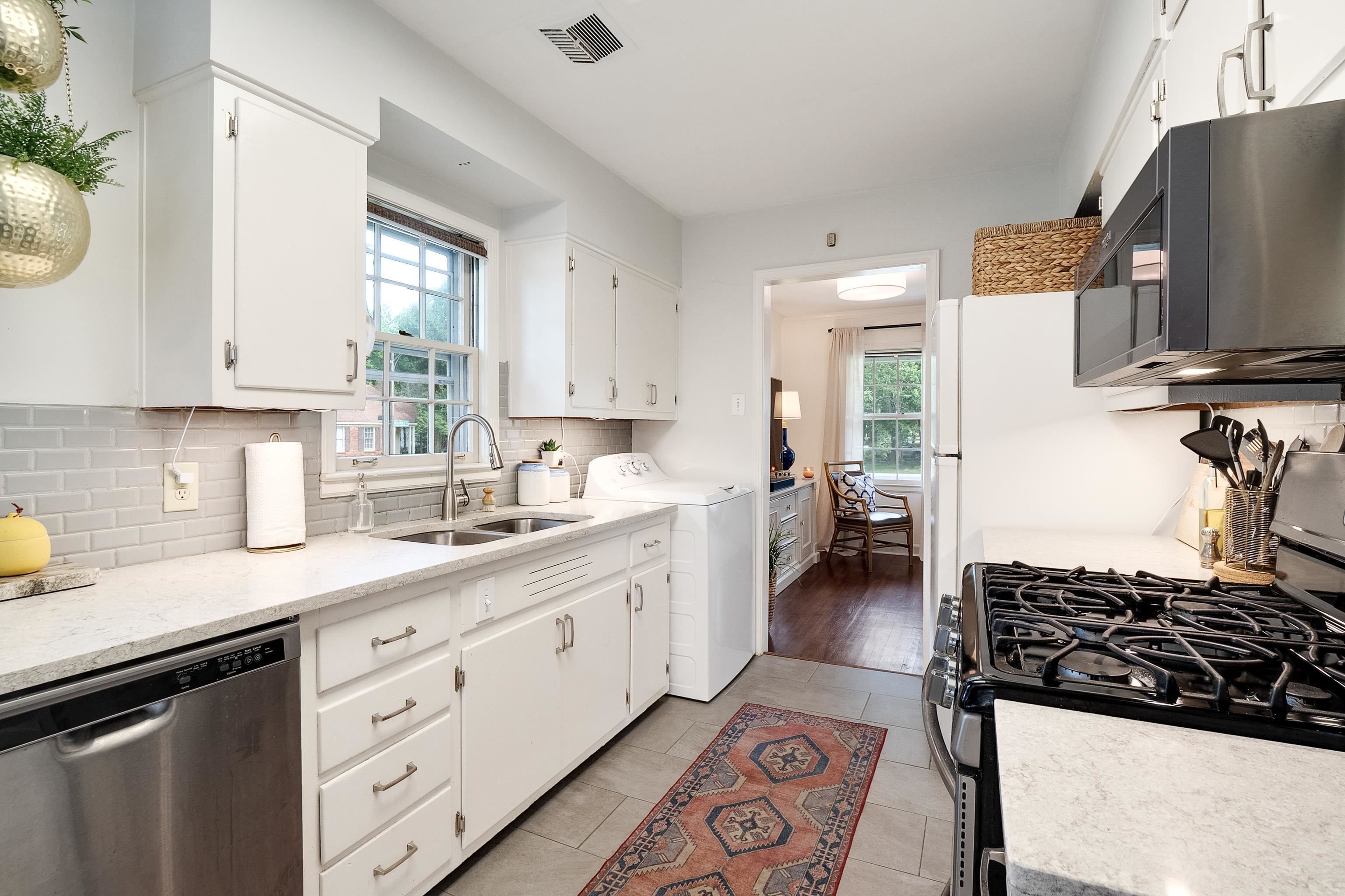 5313 Chickasaw Road Memphis, TN 38120 - Photo 13 of 32