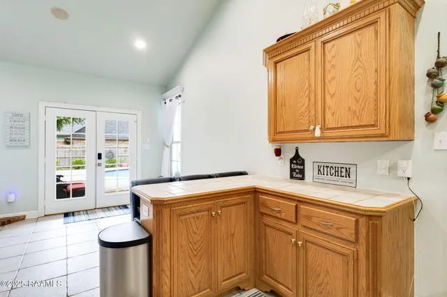 $405,000 | 102 Lockeport Circle, Lafayette, LA 70508