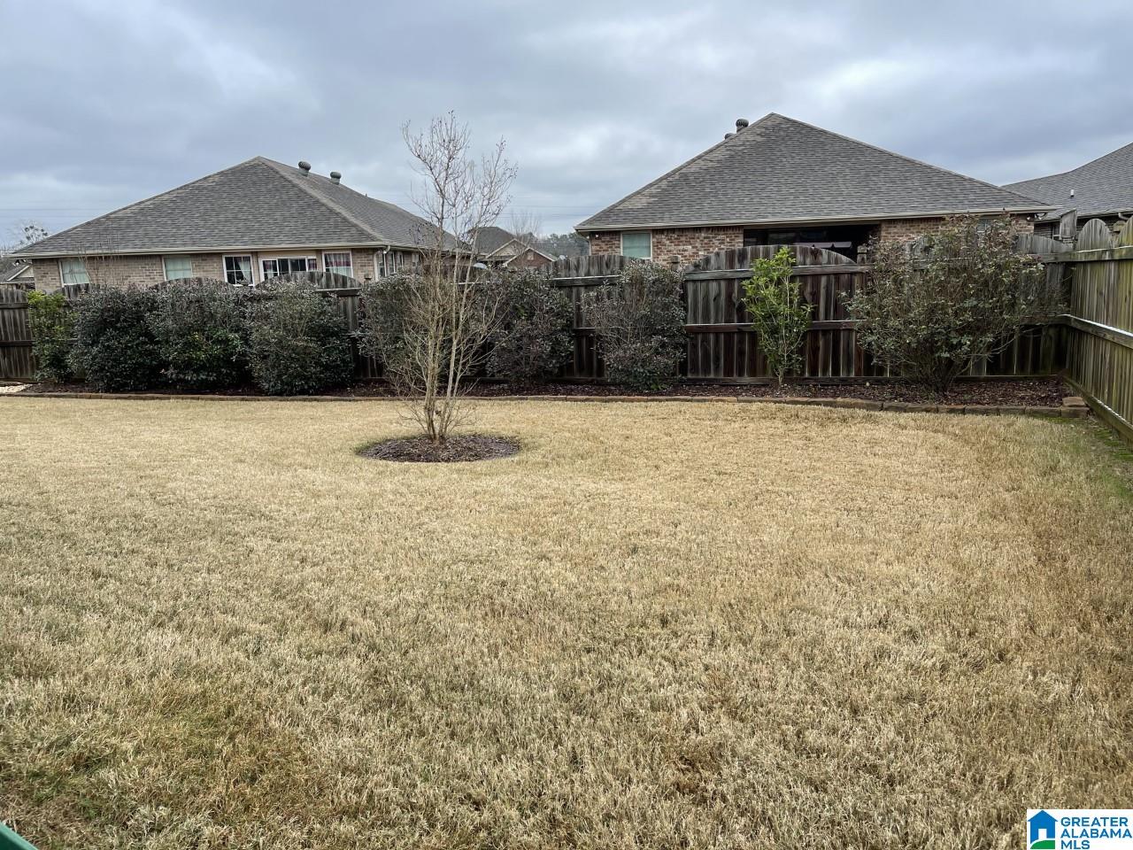 345 Vincent Street Alabaster, AL 35007 - Photo 3 of 19