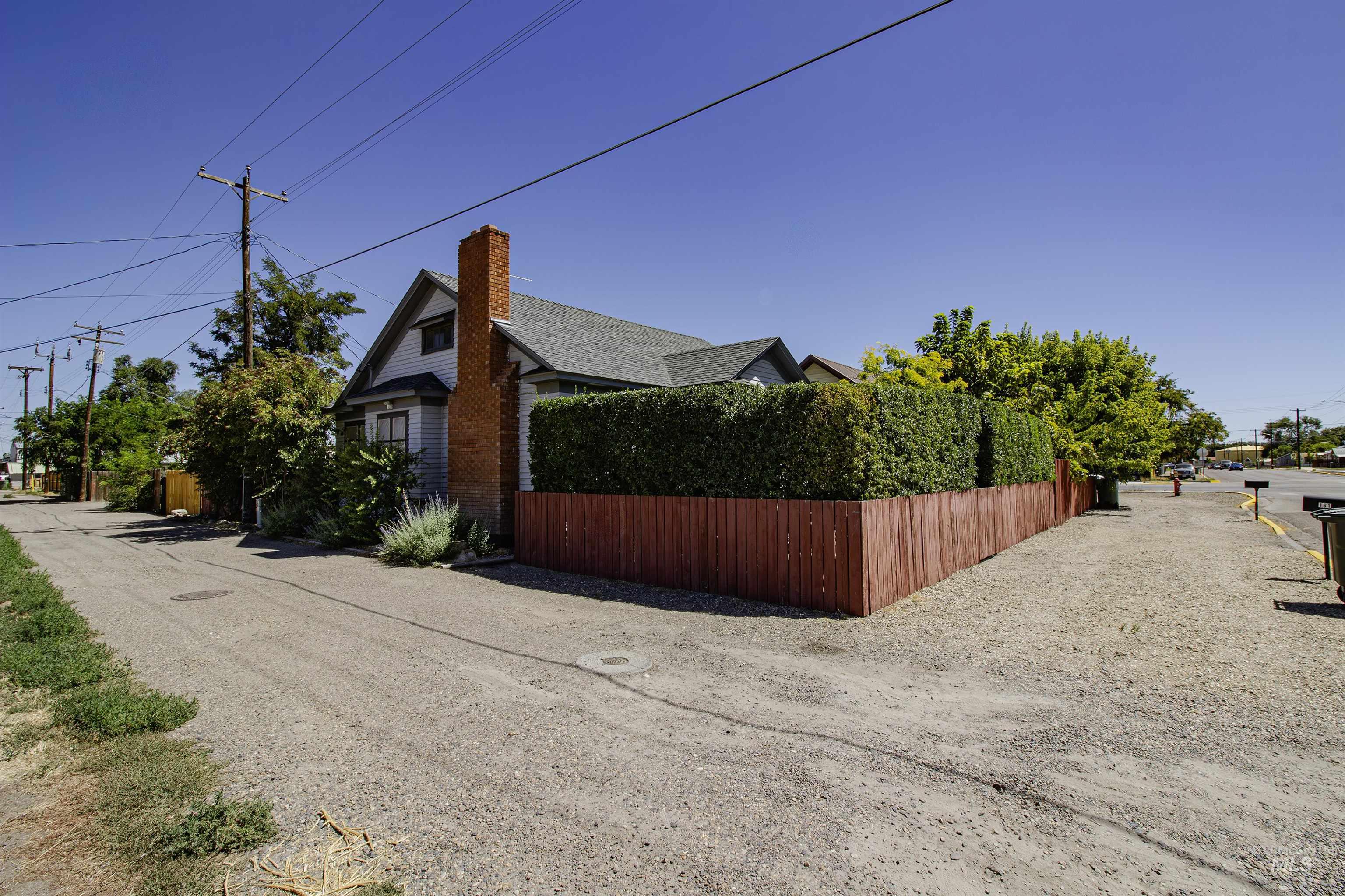 161 Southeast 5th Avenue Ontario, OR 97914 - Photo 34 of 41 View from street, showing alley