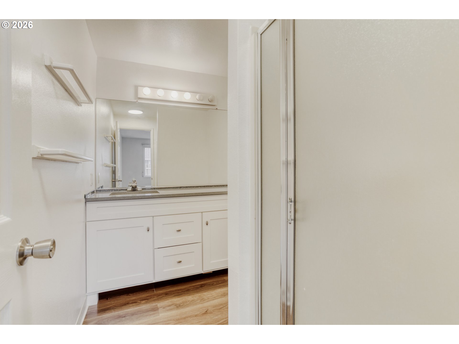 17337 Southwest Pacifica Court Beaverton, OR 97006 - Photo 17 of 26