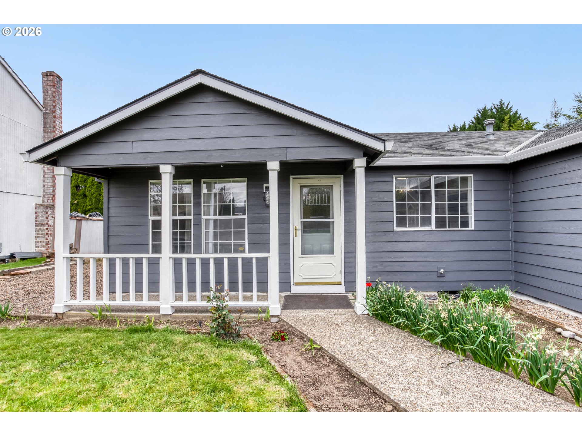 17337 Southwest Pacifica Court Beaverton, OR 97006 - Photo 3 of 26