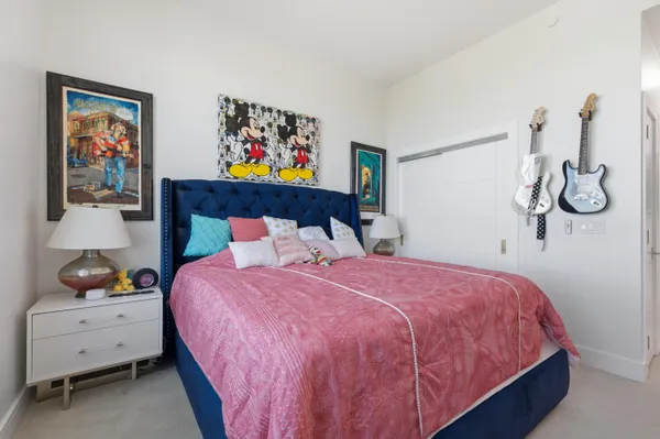 $3,200,000 | 1063 Hillsboro Mile, Unit 807, Pompano Beach, FL 33062