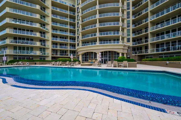 $3,200,000 | 1063 Hillsboro Mile, Unit 807, Pompano Beach, FL 33062