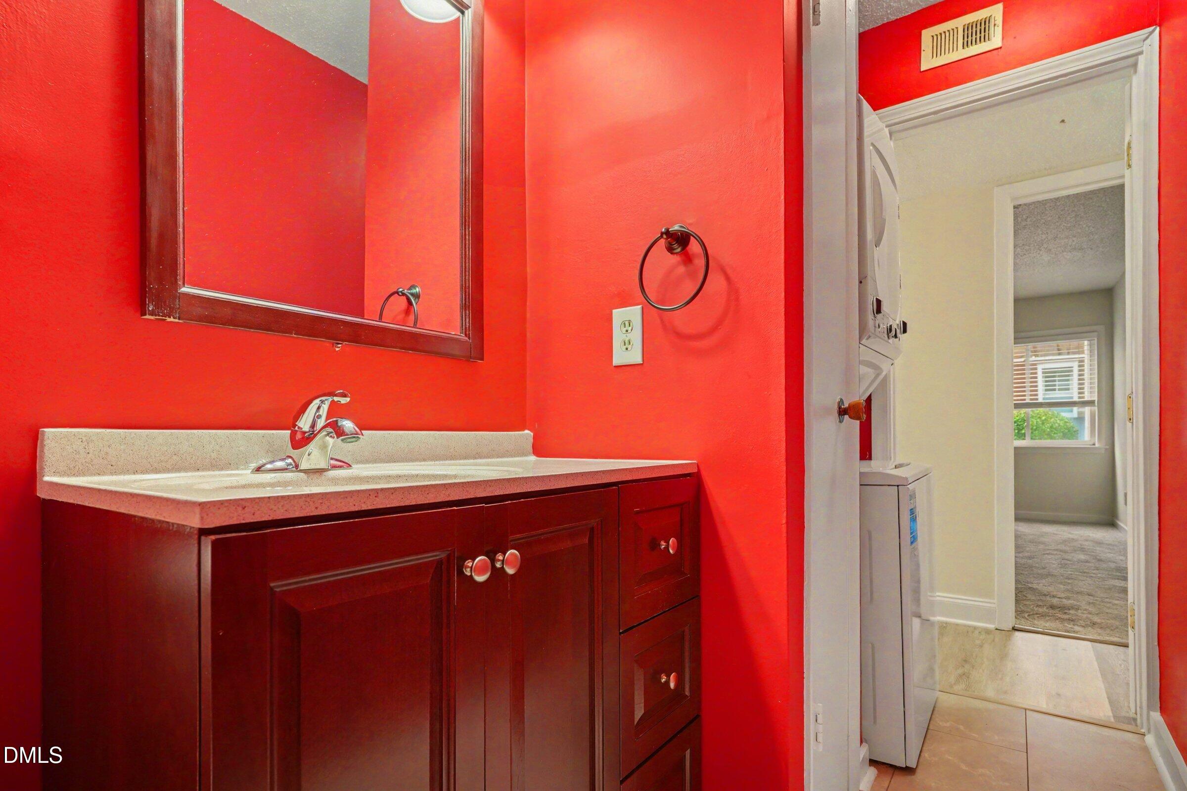 7010 Longstreet Drive, Unit C Raleigh, NC 27615 - Photo 18 of 36 016_file_3824