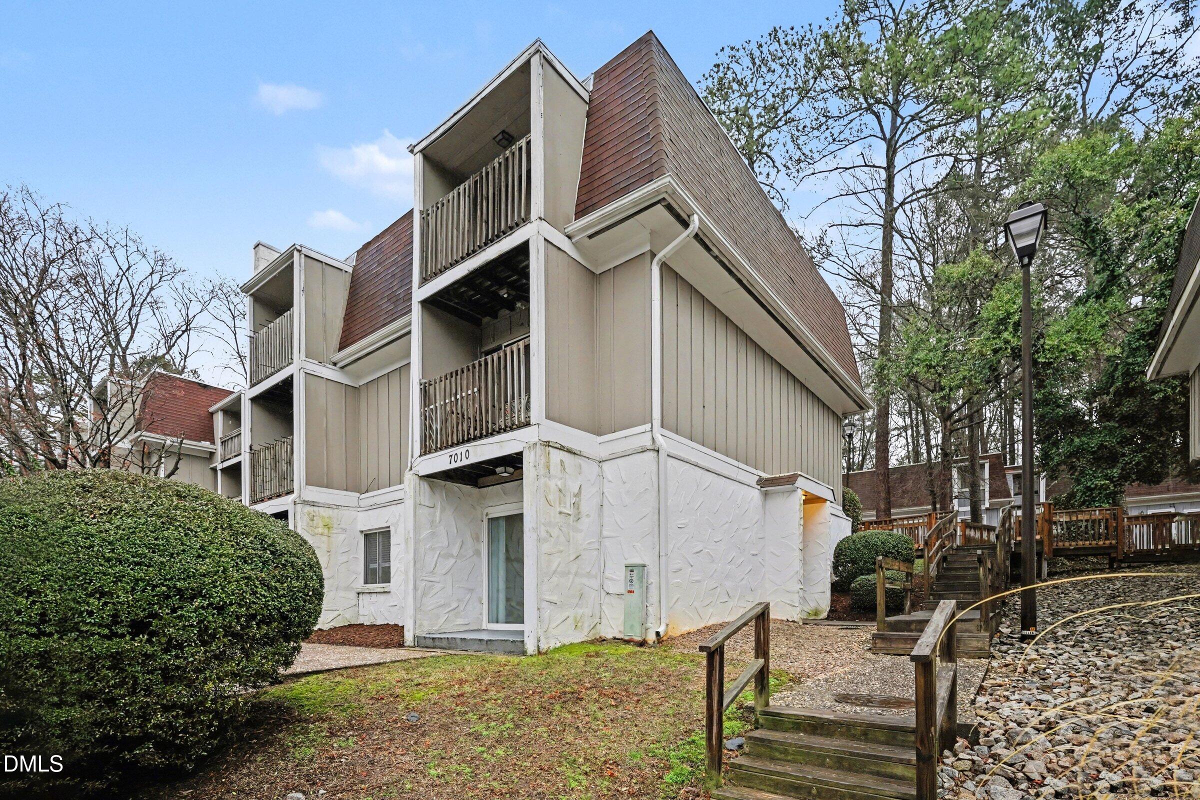 7010 Longstreet Drive, Unit C Raleigh, NC 27615 - Photo 33 of 36 004_file_1733