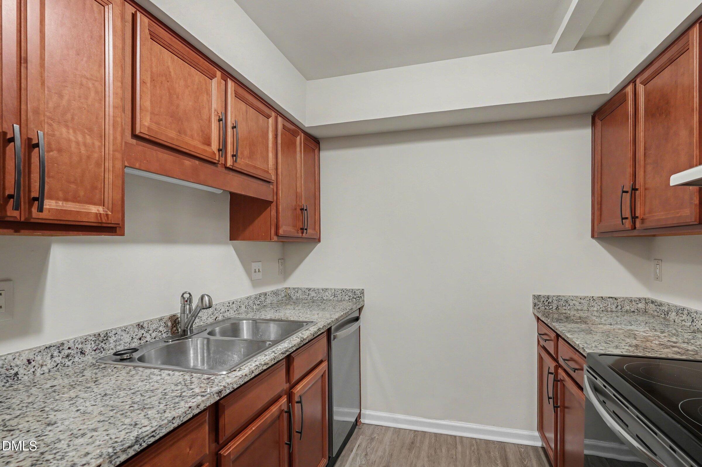 7010 Longstreet Drive, Unit C Raleigh, NC 27615 - Photo 5 of 36 011_file_6843