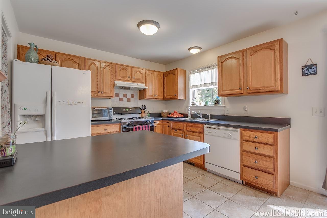 1737 Rocky Road, Unit 29 Dover, PA 17315 - Photo 8 of 27 Gallery Image 8