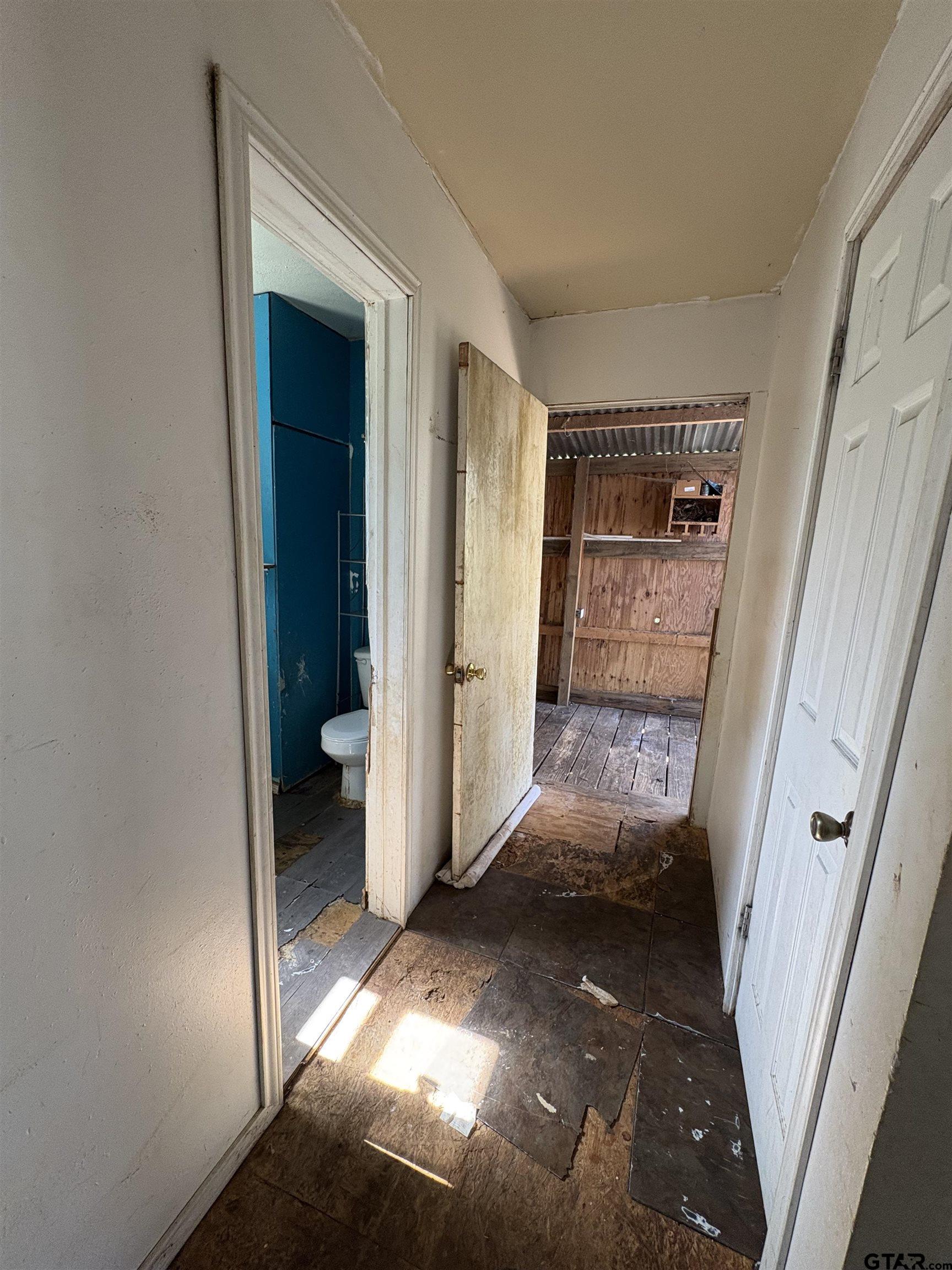 166 Alvin Rusk, TX 75785 - Photo 7 of 8 a view of entryway