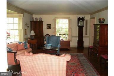 1915 Ridge Road Reisterstown, MD 21136 - Photo 2 of 27 Living Room