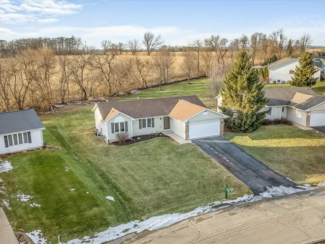 $259,900 | 4144 Westridge Drive, Winnebago, IL 61088