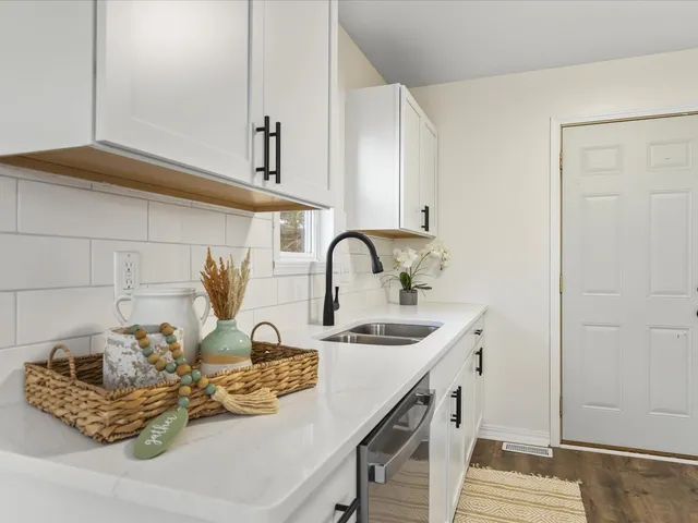 $259,900 | 4144 Westridge Drive, Winnebago, IL 61088