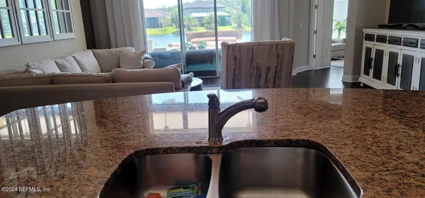 $4,100 | 305 Ellsworth Circle, St. Johns, FL 32259
