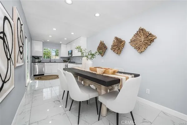 $4,000 | 223 West Simmons Avenue, Anaheim, CA 92802