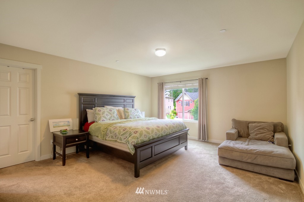 1318 Foreman Road DuPont, WA 98327 - Photo 6 of 15