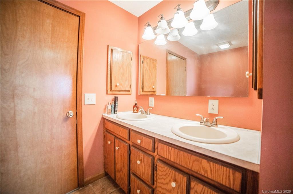 28331 Hatley Farm Road Albemarle, NC 28001 - Photo 17 of 40 Gallery Image 17