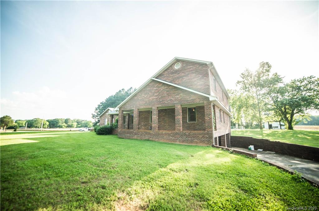 28331 Hatley Farm Road Albemarle, NC 28001 - Photo 5 of 40 Gallery Image 5