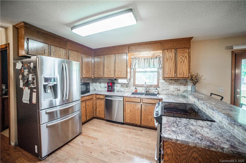 28331 Hatley Farm Road Albemarle, NC 28001 - Photo 7 of 40 Gallery Image 7