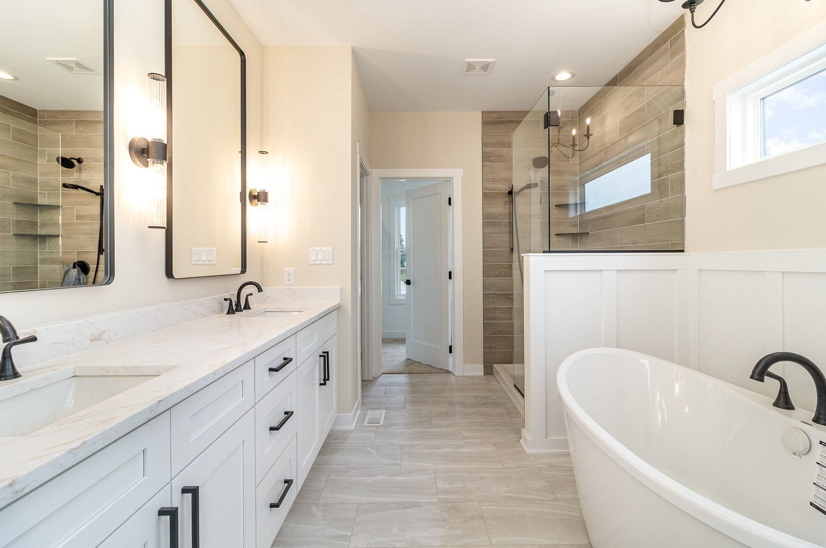 754 Lucano Way Crown Point, IN 46307 - Photo 5 of 19 Gallery Image 5