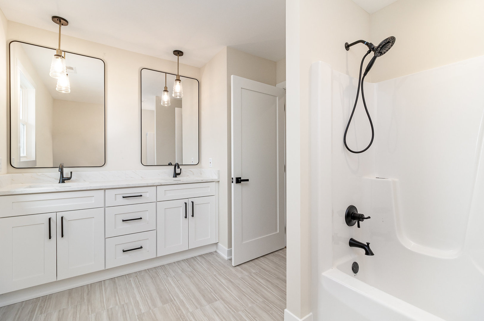 754 Lucano Way Crown Point, IN 46307 - Photo 6 of 19 Gallery Image 6
