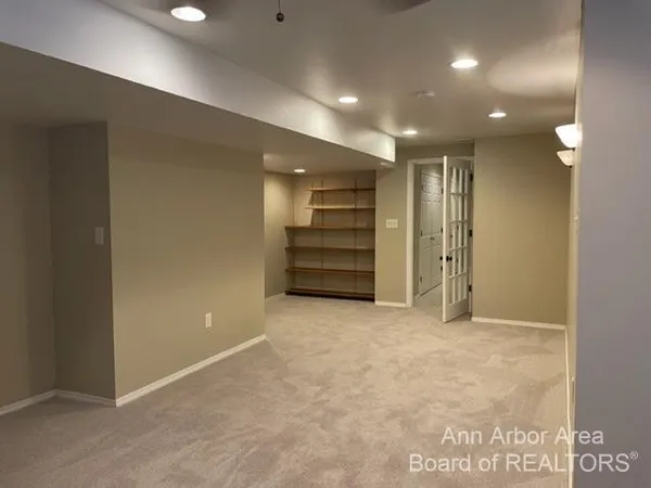 $2,400 | 4299 Pine Ridge Court, Ann Arbor, MI 48105