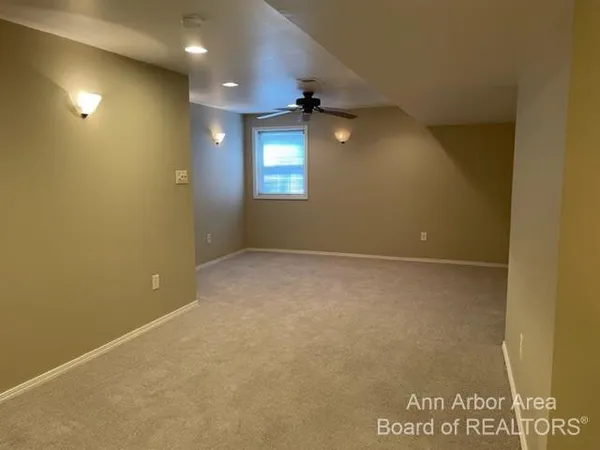 $2,400 | 4299 Pine Ridge Court, Ann Arbor, MI 48105