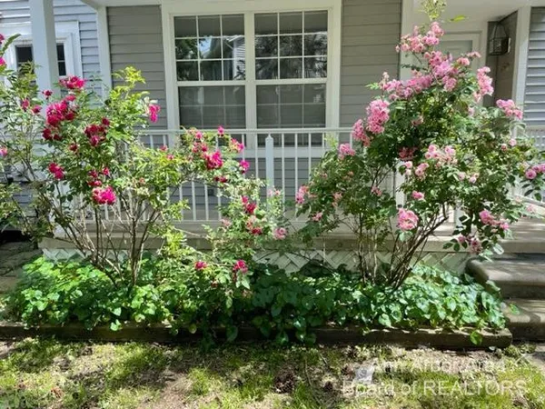 $2,400 | 4299 Pine Ridge Court, Ann Arbor, MI 48105