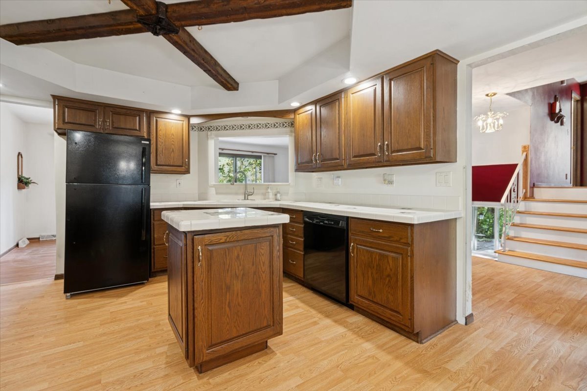 3329 Halverson Court Rockford, IL 61109 - Photo 6 of 31