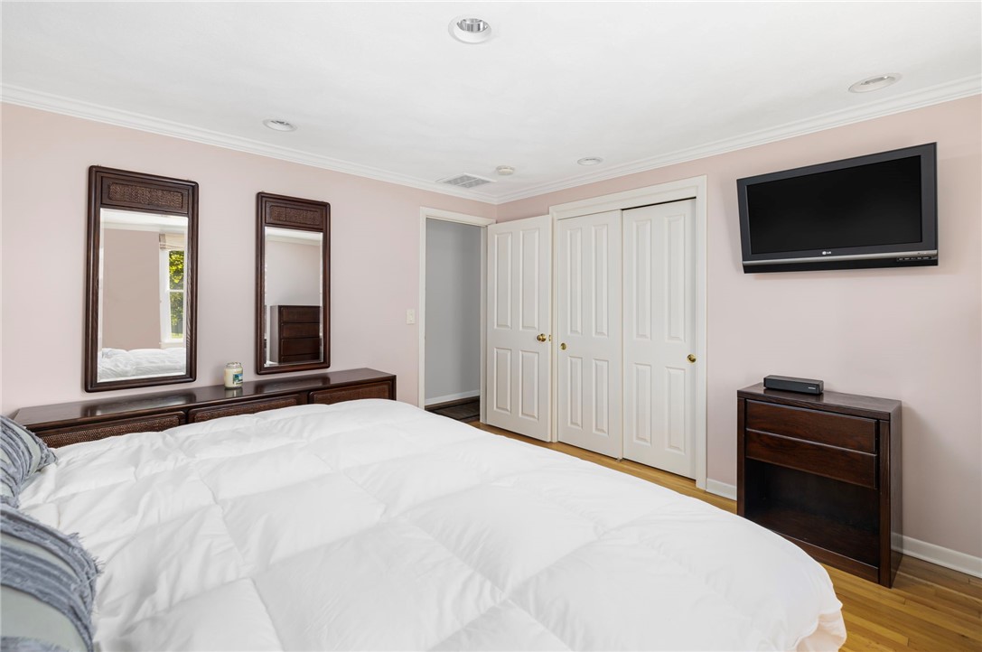 40 Quail Hollow Road Cranston, RI 02920 - Photo 9 of 37 Gallery Image 9