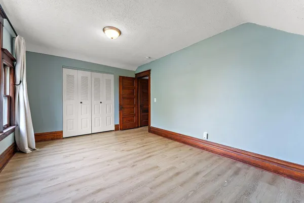 $1,995 | 882 Aurora Avenue, St. Paul, MN 55104