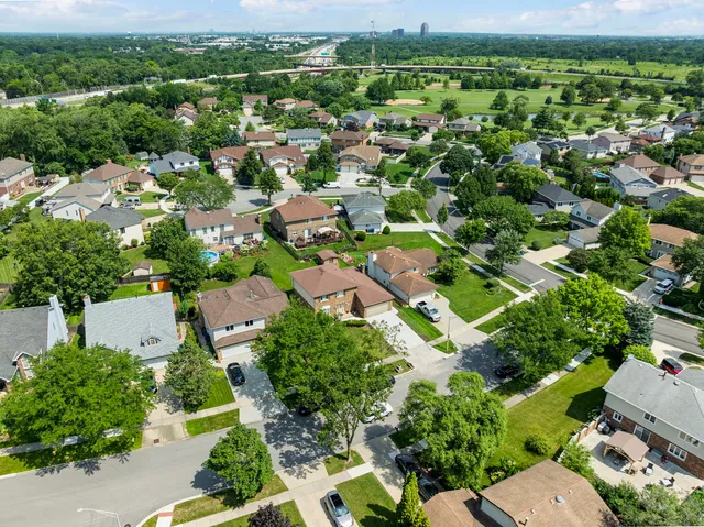 $609,900 | 1520 Grove Drive, Addison, IL 60101