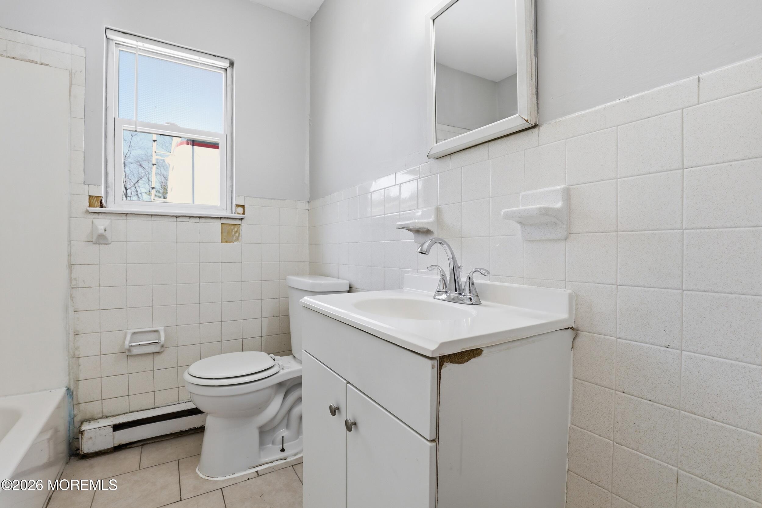 201 6th Street Barnegat, NJ 08005 - Photo 11 of 12 018_f8i4