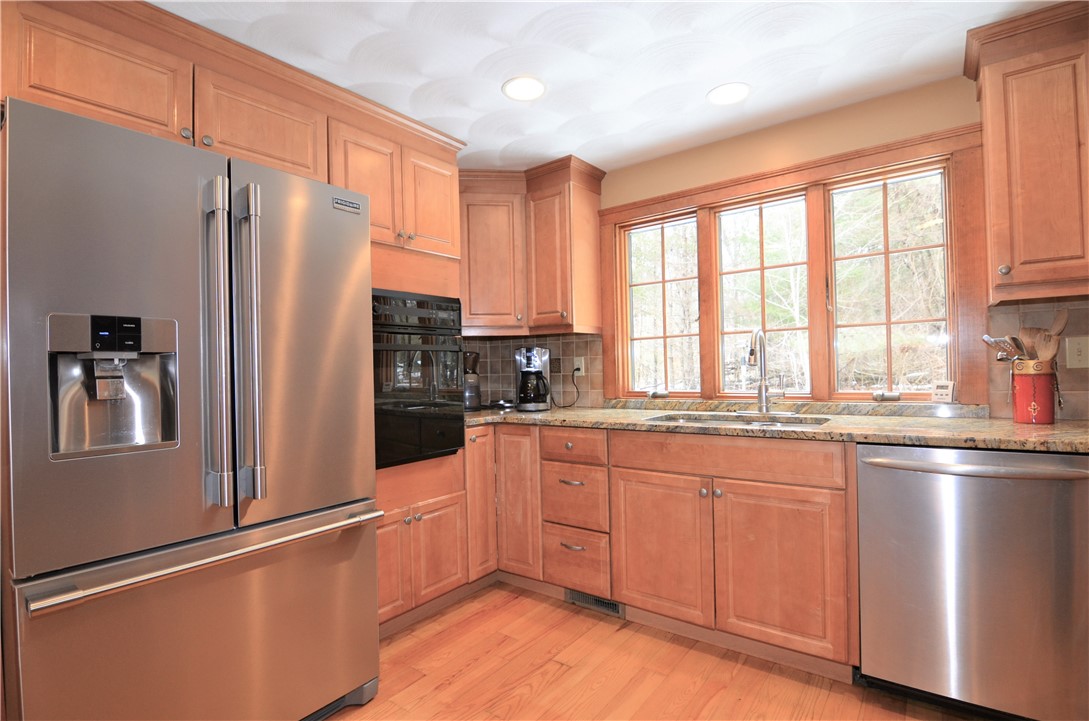 405 Sherman Farm Road Burrillville, RI 02830 - Photo 20 of 46