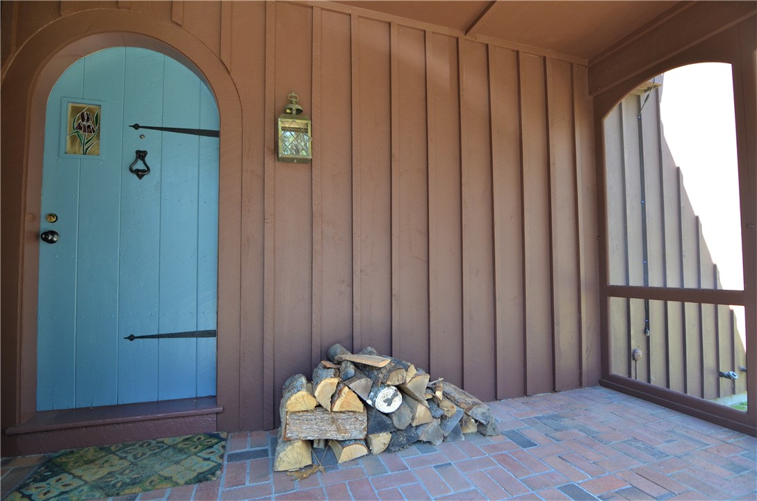 405 Sherman Farm Road Burrillville, RI 02830 - Photo 3 of 46