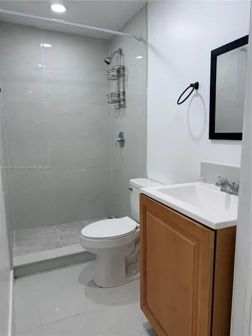 $1,350 | 7511 Farragut Street, Hollywood, FL 33024