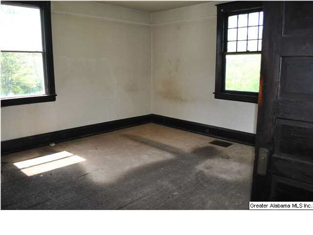 600 4th Street Southwest Birmingham, AL 35211 - Photo 3 of 8