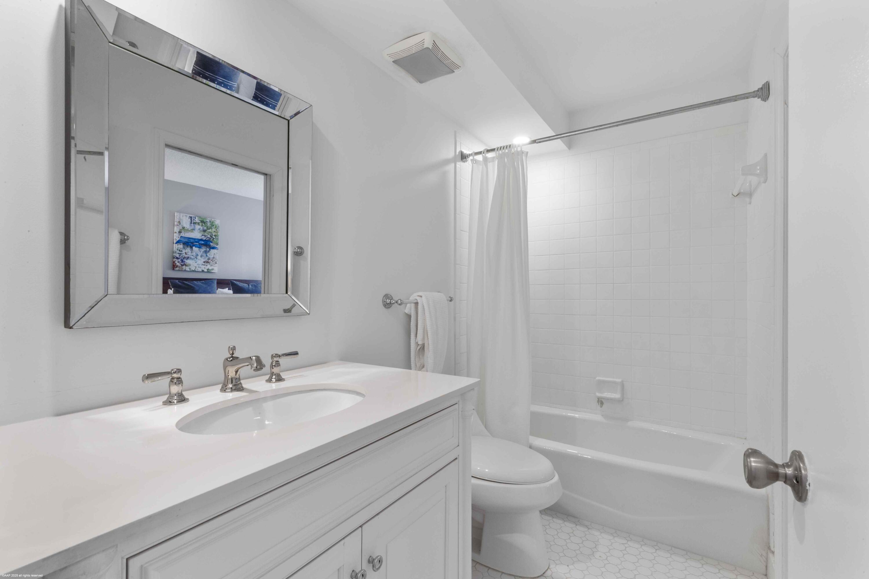 13329 Polo Club Road, Unit 105 Wellington, FL 33414 - Photo 24 of 43 13329 Polo Club Rd A105 024