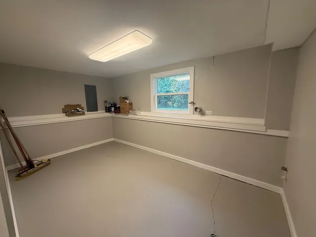 $2,800 | 1301 Lizabeth Lane, Waukegan, IL 60087