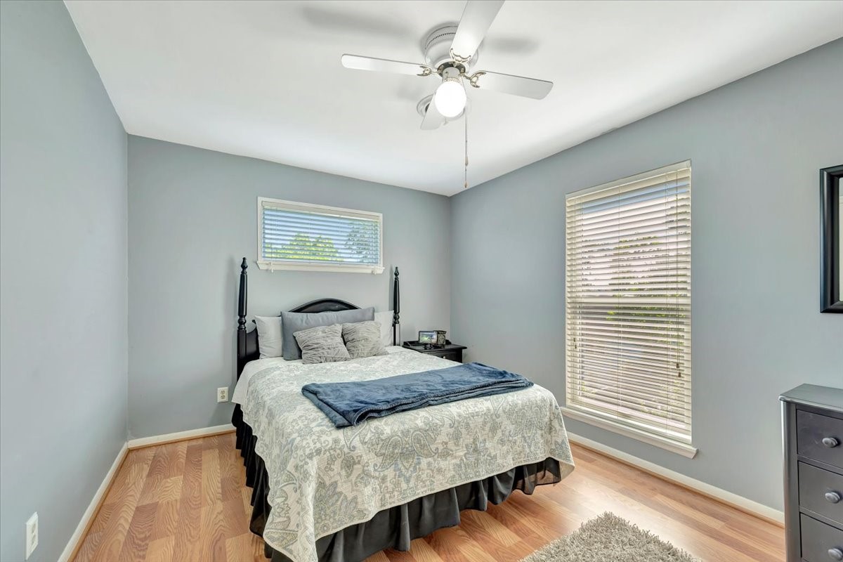 112 Oak Road Clear Lake Shores, TX 77565 - Photo 24 of 41 2ND BEDROOM WITH ENGINEERED WOOD FLOORS.