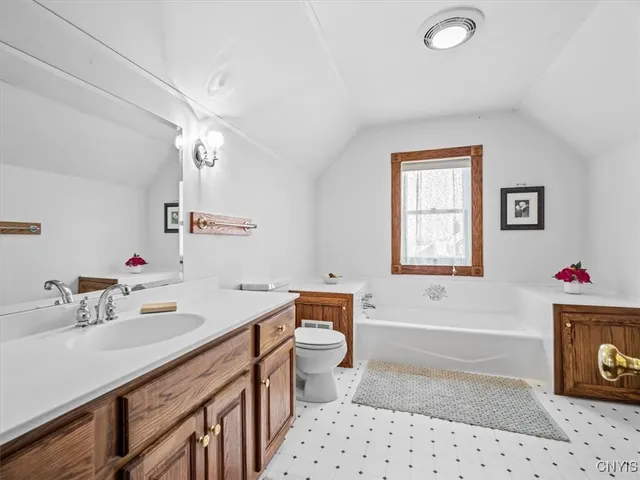 $599,900 | 4318 Hawthorne Drive, Vernon, NY 13476