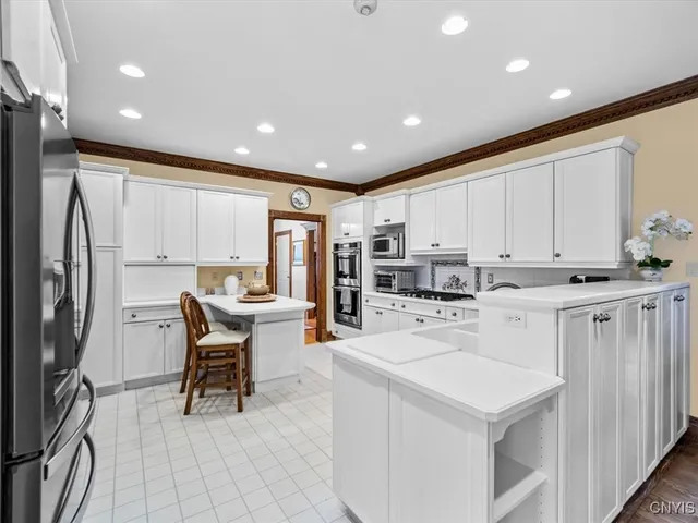 $599,900 | 4318 Hawthorne Drive, Vernon, NY 13476