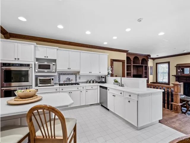 $599,900 | 4318 Hawthorne Drive, Vernon, NY 13476