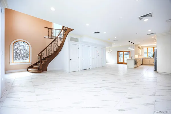 $1,888,000 | 10-42 Utopia Parkway | Beechhurst