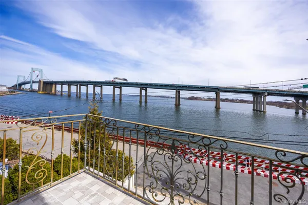 $1,888,000 | 10-42 Utopia Parkway | Beechhurst