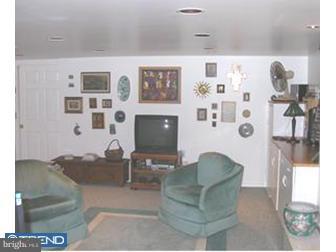1940 Juniata Road Norristown, PA 19403 - Photo 6 of 9 Gallery Image 6