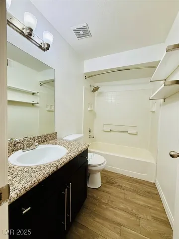 $1,350 | 2750 South Durango Drive, Unit 2010, Las Vegas, NV 89117