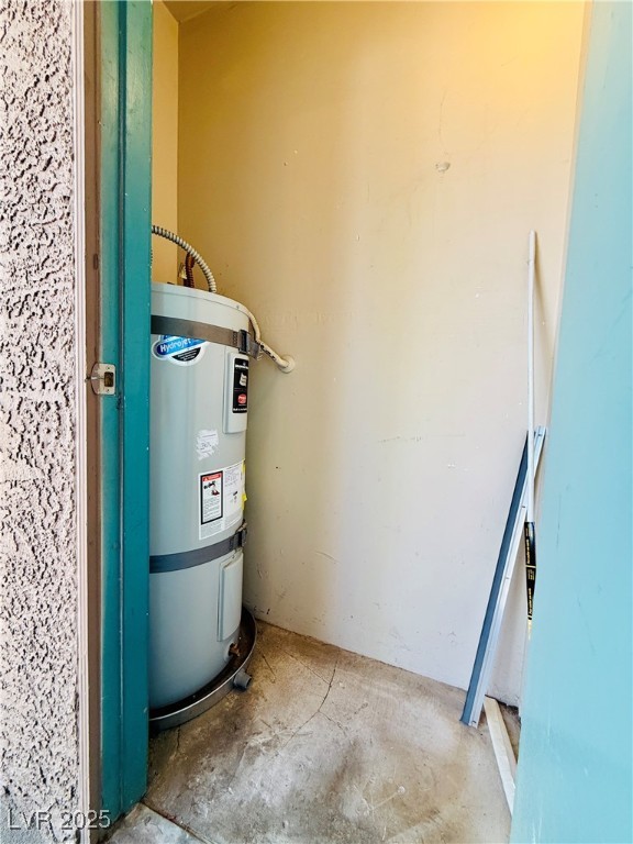 2750 South Durango Drive, Unit 2010 Las Vegas, NV 89117 - Photo 20 of 31 Utilities featuring secured water heater