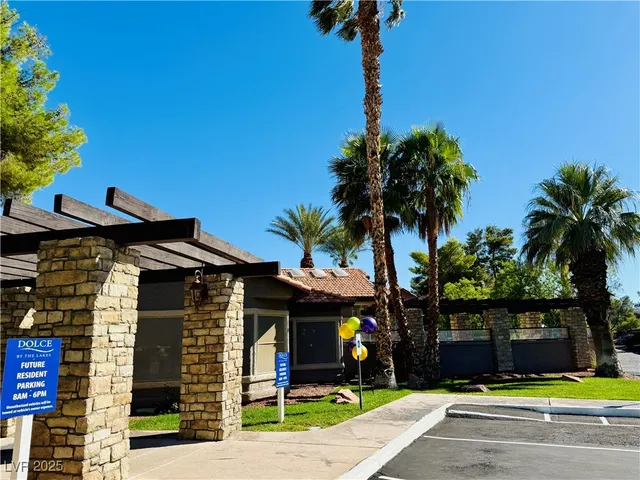$1,350 | 2750 South Durango Drive, Unit 2010, Las Vegas, NV 89117